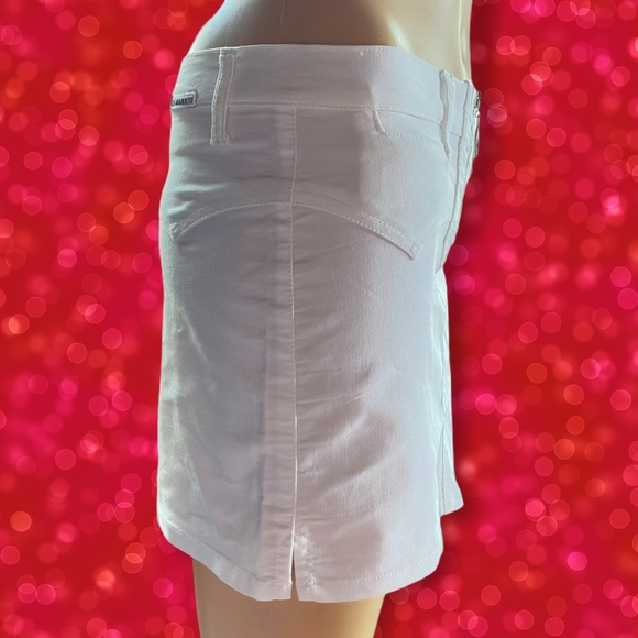 Z. Cavaricci white stretch mini skirt w/zipper size 1 juniors - Picture 4 of 10